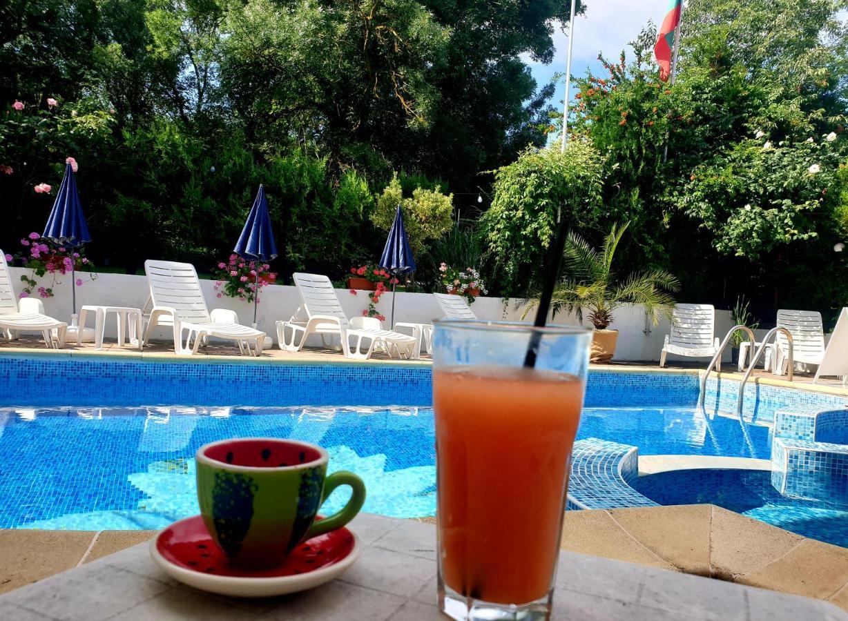 Hotel Feniks Лозенец Экстерьер фото