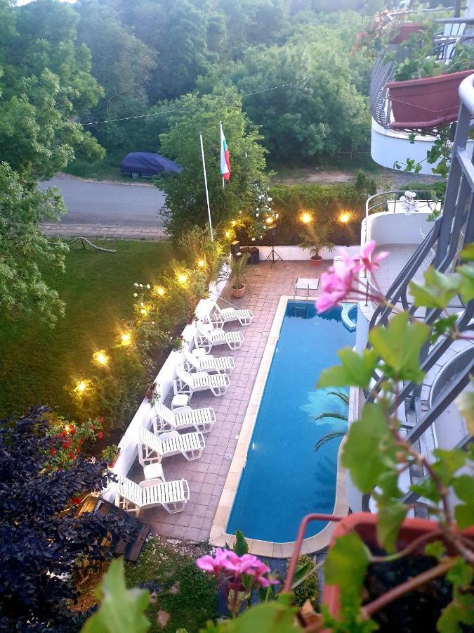 Hotel Feniks Лозенец Экстерьер фото