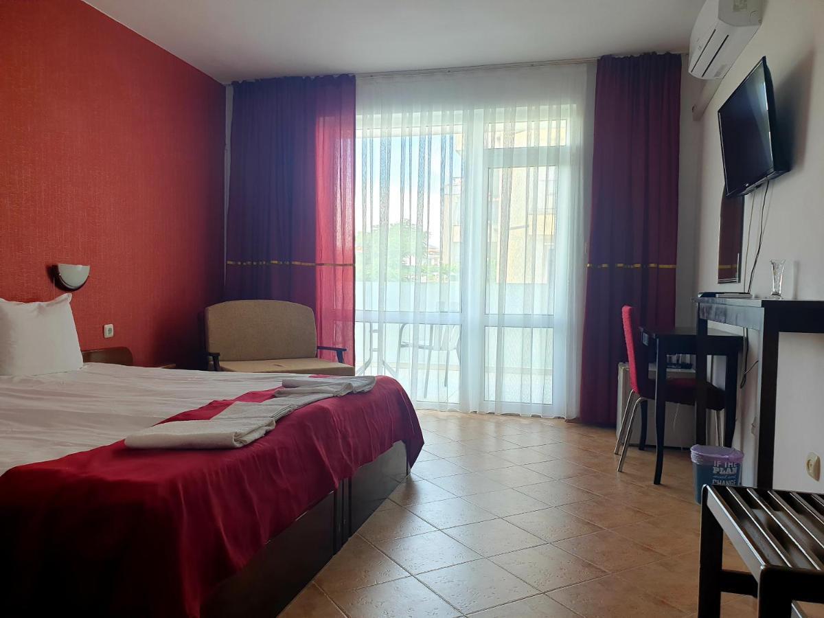 Hotel Feniks Лозенец Экстерьер фото
