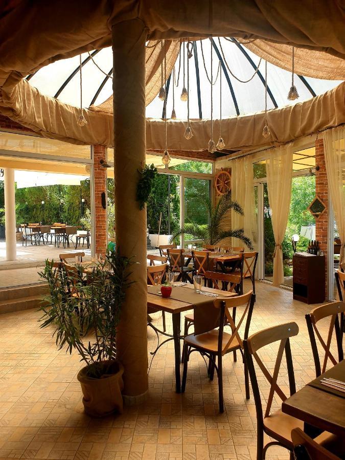 Hotel Feniks Лозенец Экстерьер фото