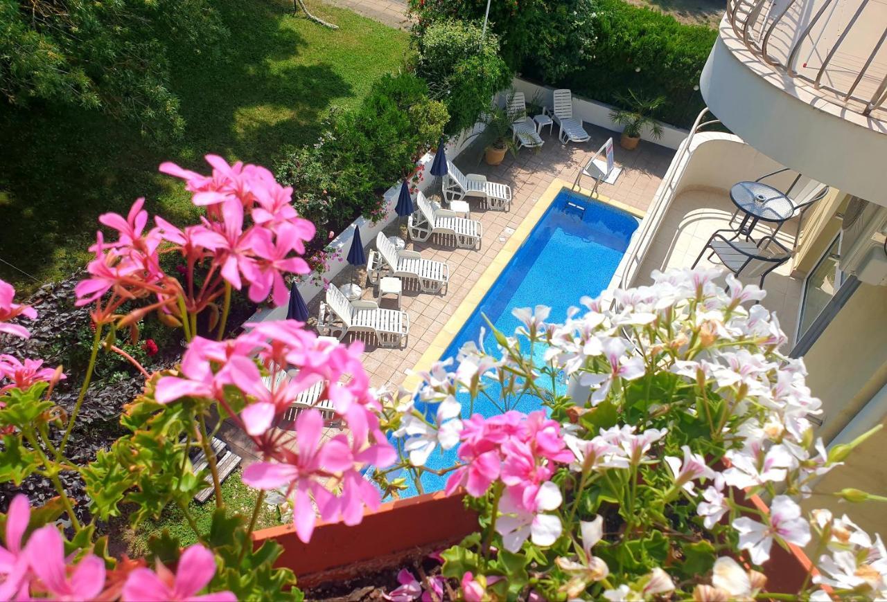 Hotel Feniks Лозенец Экстерьер фото