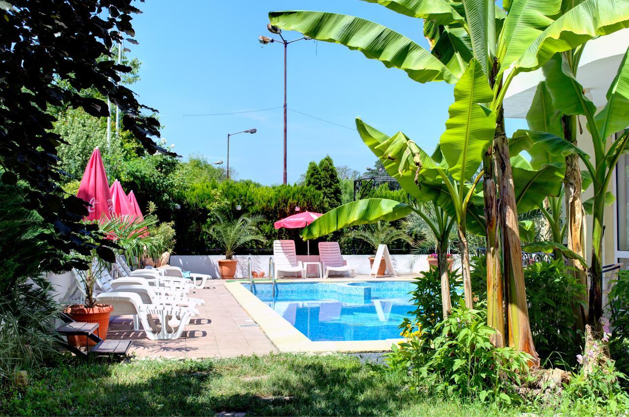 Hotel Feniks Лозенец Экстерьер фото